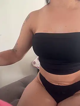 lulu kis online show from 12/16/25, 05:29