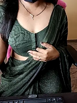 Nithya 05 online show from 01/13/26, 05:02