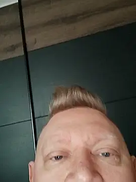 Pol1074 online show from 04/16/26, 05:08