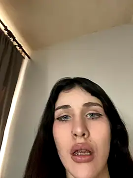 Snapshot of CherryCrystall chatting on 10/08/25, 11:08 CherryCrystall online show from 10/08/25, 11:08