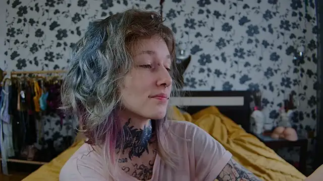 Littlespacemouse online show from 10/10/25, 06:12