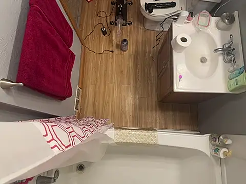 Snapshot of Satans_Play chatting on 03/16/25, 07:37 Satans Play online show from 03/16/25, 07:37