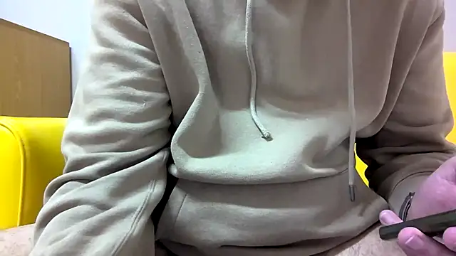 elpepee00 online show from 02/05/25, 04:36