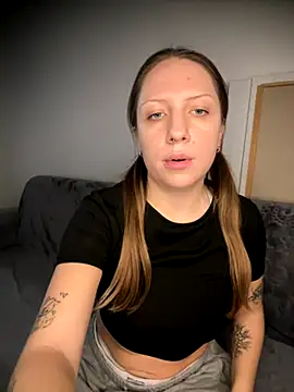 Snapshot of Sashabunny chatting on 09/12/25, 08:09 Sashabunny online show from 09/12/25, 08:09