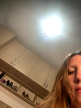 Snapshot of Sashabunny chatting on 10/04/25, 07:23 Sashabunny online show from 10/04/25, 07:23