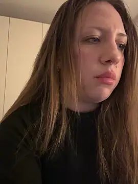 Snapshot of Sashabunny chatting on 11/29/25, 10:24 Sashabunny online show from 11/29/25, 10:24