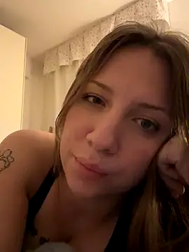 Snapshot of Sashabunny chatting on 11/30/25, 10:14 Sashabunny online show from 11/30/25, 10:14