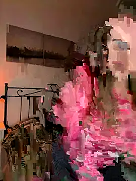 Snapshot of Sashabunny chatting on 12/13/25, 10:04 Sashabunny online show from 12/13/25, 10:04