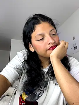 tati  22 online show from 09/17/25, 05:36