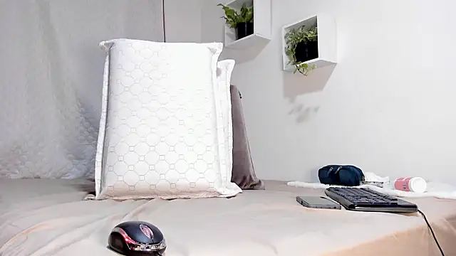 Aronxxs online show from 02/24/25, 09:21