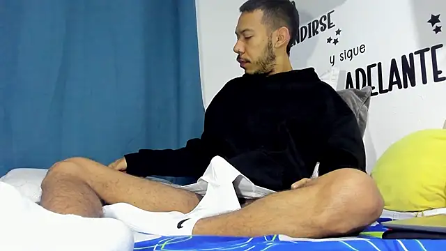 Aronxxs online show from 10/25/25, 10:45