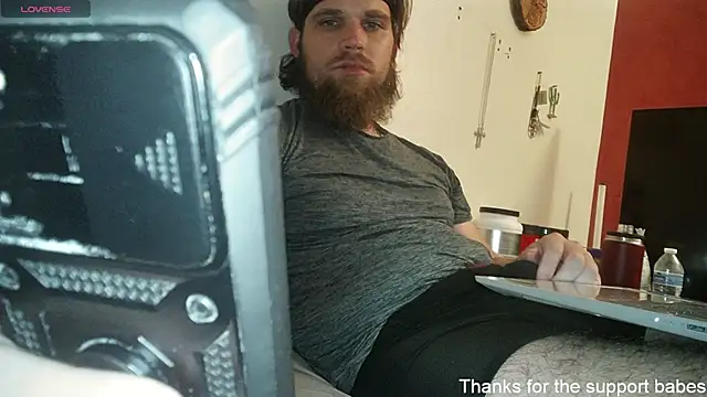 dikdowndaddy online show from 10/27/25, 08:40