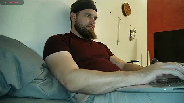 dikdowndaddy online show from 12/16/25, 01:05