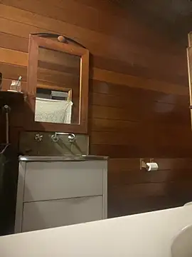 Snapshot of madaussiehere chatting on 01/09/25, 02:40 madaussiehere online show from 01/09/25, 02:40