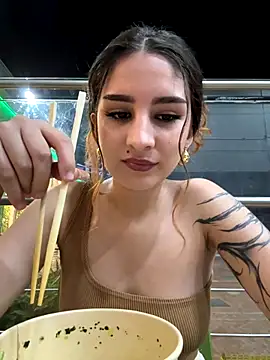 Mon Cherry online show from 09/19/25, 01:07