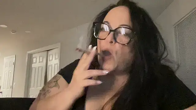 Snapshot of CarissmaDeLuca chatting on 02/21/26, 04:13 CarissmaDeLuca online show from 02/21/26, 04:13