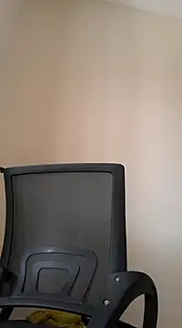 Snapshot of pnut_20 chatting on 01/14/25, 11:53 pnut 20 online show from 01/14/25, 11:53