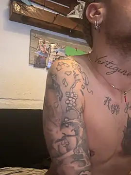 EnricoGio online show from 02/05/25, 06:35