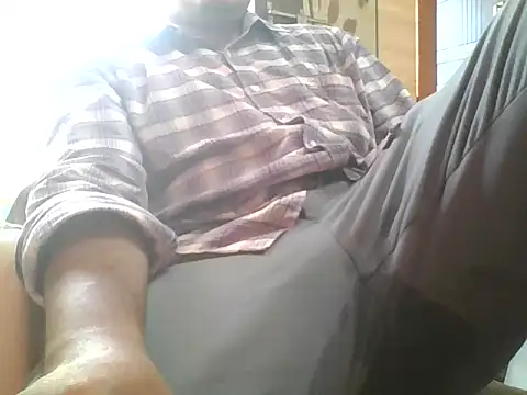 naughtymike0007 online show from 10/03/25, 11:07