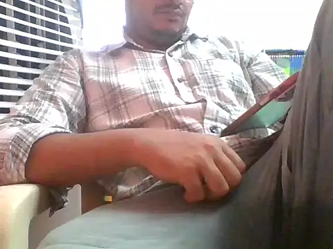 naughtymike0007 online show from 10/13/25, 02:33