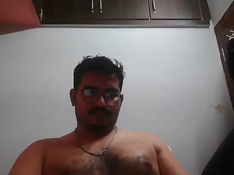 naughtymike0007 online show from 04/05/26, 04:15