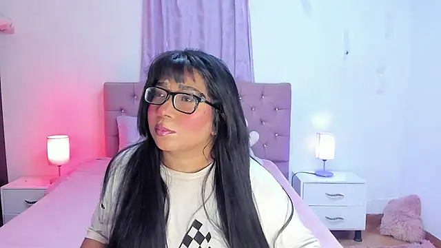 Latinabombsheell online show from 11/19/25, 07:03