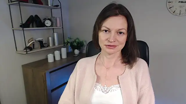 VivianWILD online show from 02/17/25, 07:15