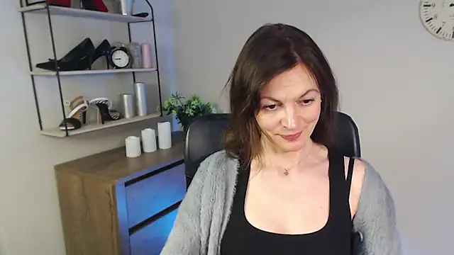 VivianWILD online show from 02/21/25, 02:06