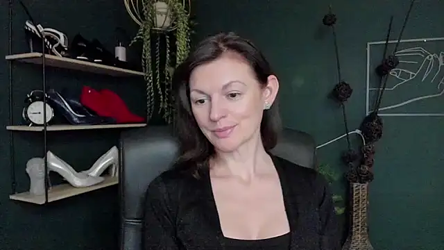 VivianWILD online show from 03/18/25, 10:25