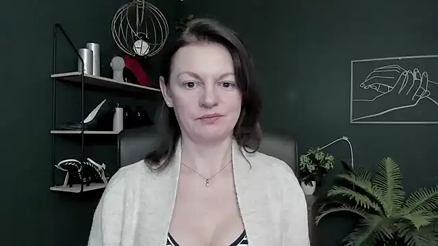 VivianWILD online show from 02/10/26, 07:01