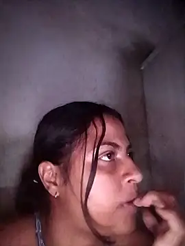 Giselabrunette25 online show from 02/18/26, 01:45