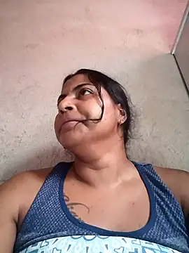 Giselabrunette25 online show from 03/03/26, 03:07