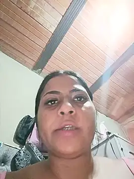 Giselabrunette25 online show from 06/19/26, 05:45