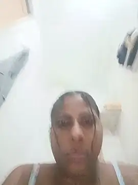 Giselabrunette25 online show from 07/01/26, 11:34