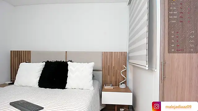 MalejaDiaz  online show from 03/16/26, 08:57