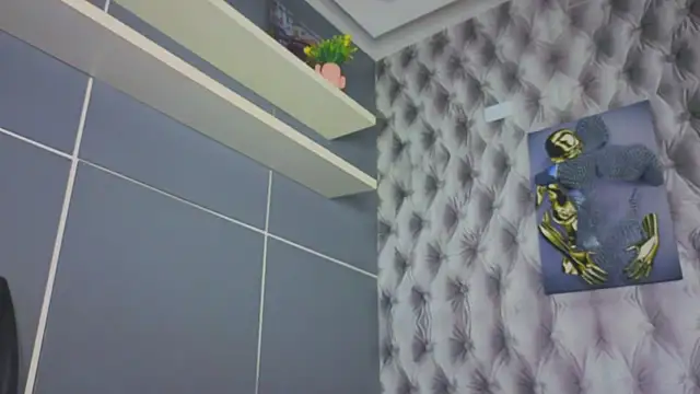 Snapshot of Hilary-banks chatting on 09/17/25, 04:25 Hilary-banks online show from 09/17/25, 04:25