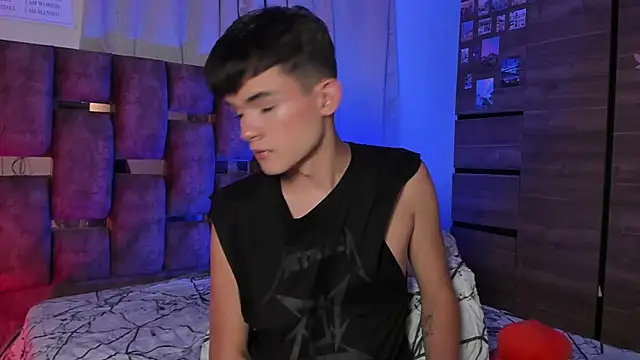 Angelo 018 online show from 02/14/25, 06:23