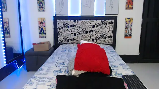 Snapshot of Rihana14 chatting on 02/09/25, 11:25 Rihana14 online show from 02/09/25, 11:25