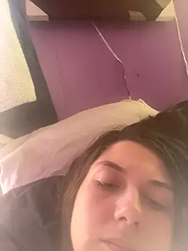 Snapshot of itzcheyduh chatting on 10/02/25, 08:38 itzcheyduh online show from 10/02/25, 08:38