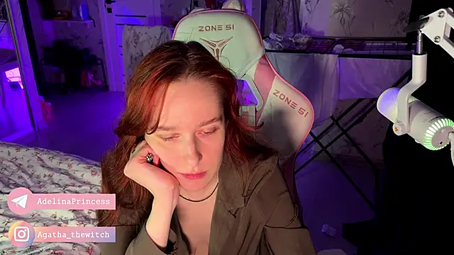 Snapshot of pearl_princess_ chatting on 02/26/25, 03:42 pearl princess online show from 02/26/25, 03:42