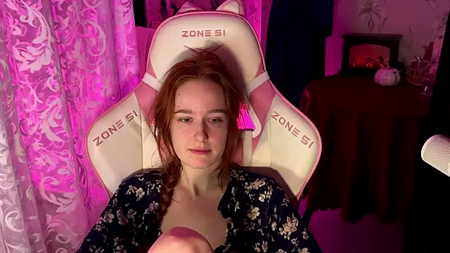 Snapshot of pearl_princess_ chatting on 10/14/25, 11:33 pearl princess online show from 10/14/25, 11:33