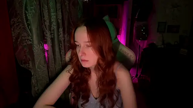 Snapshot of pearl_princess_ chatting on 07/16/26, 12:05 pearl princess online show from 07/16/26, 12:05