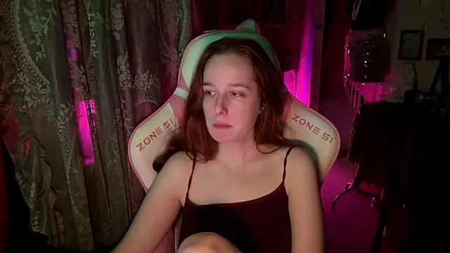 Snapshot of pearl_princess_ chatting on 07/25/26, 12:31 pearl princess online show from 07/25/26, 12:31