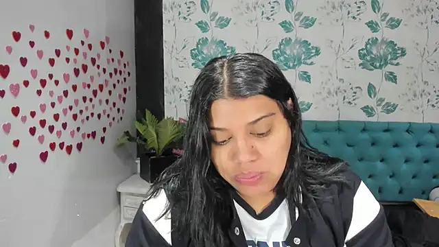 Snapshot of LindaBreeS chatting on 02/03/25, 01:51 LindaBreeS online show from 02/03/25, 01:51