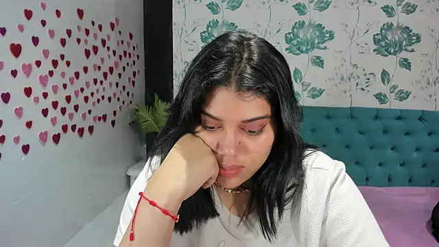 Snapshot of LindaBreeS chatting on 02/10/25, 05:19 LindaBreeS online show from 02/10/25, 05:19