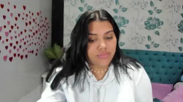 Snapshot of LindaBreeS chatting on 02/17/25, 04:59 LindaBreeS online show from 02/17/25, 04:59