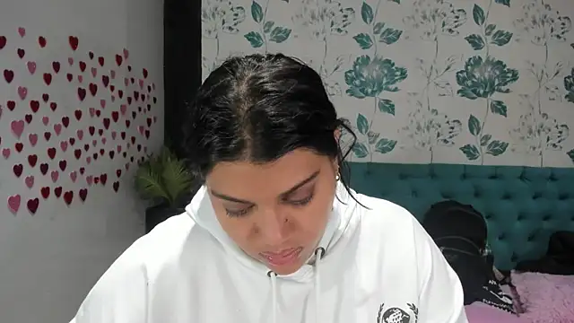 Snapshot of LindaBreeS chatting on 02/21/25, 08:16 LindaBreeS online show from 02/21/25, 08:16