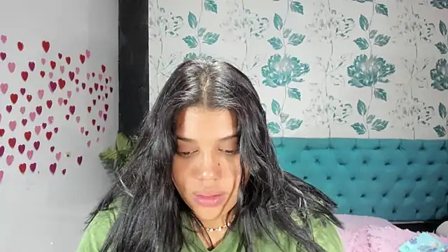 Snapshot of LindaBreeS chatting on 03/15/25, 06:21 LindaBreeS online show from 03/15/25, 06:21