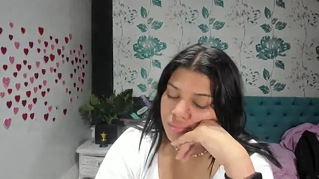 Snapshot of LindaBreeS chatting on 03/17/25, 03:07 LindaBreeS online show from 03/17/25, 03:07