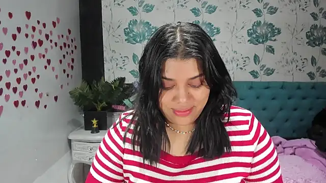 Snapshot of LindaBreeS chatting on 03/18/25, 07:53 LindaBreeS online show from 03/18/25, 07:53